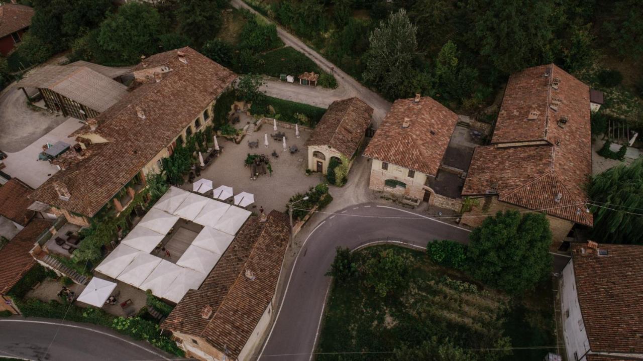 Вилла Borgo Casa Scaparone Альба Экстерьер фото