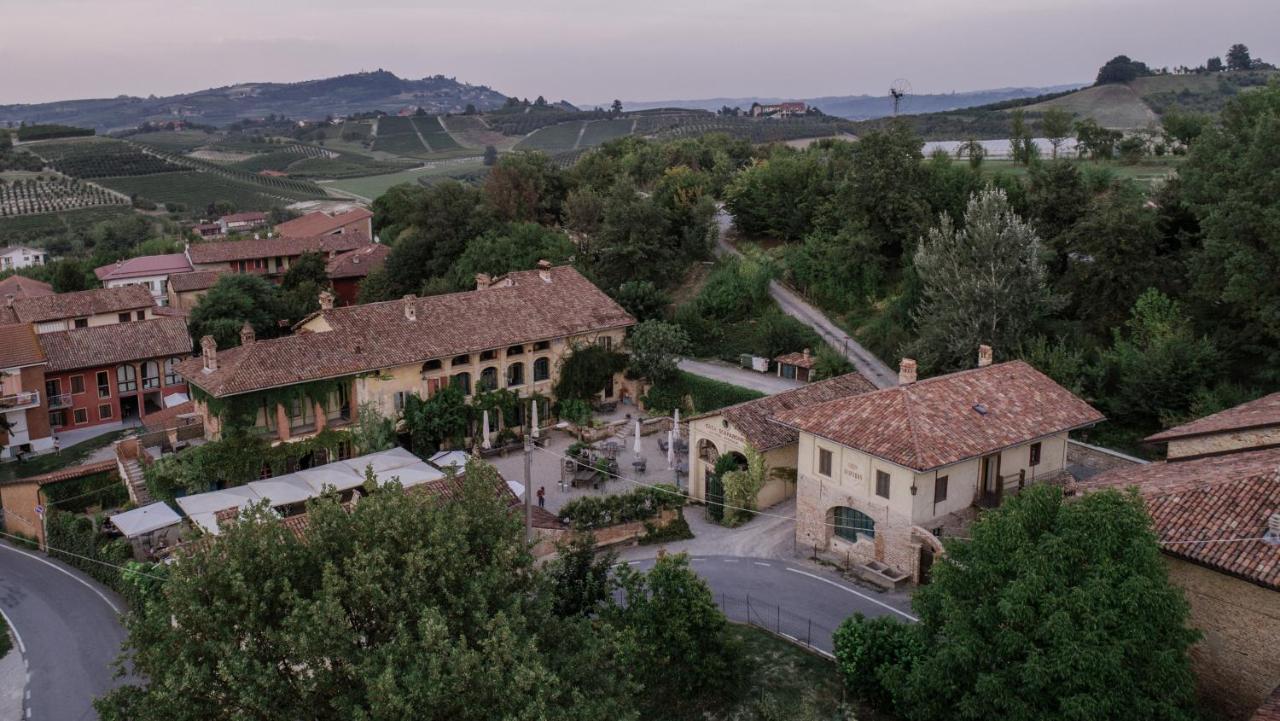 Вилла Borgo Casa Scaparone Альба Экстерьер фото