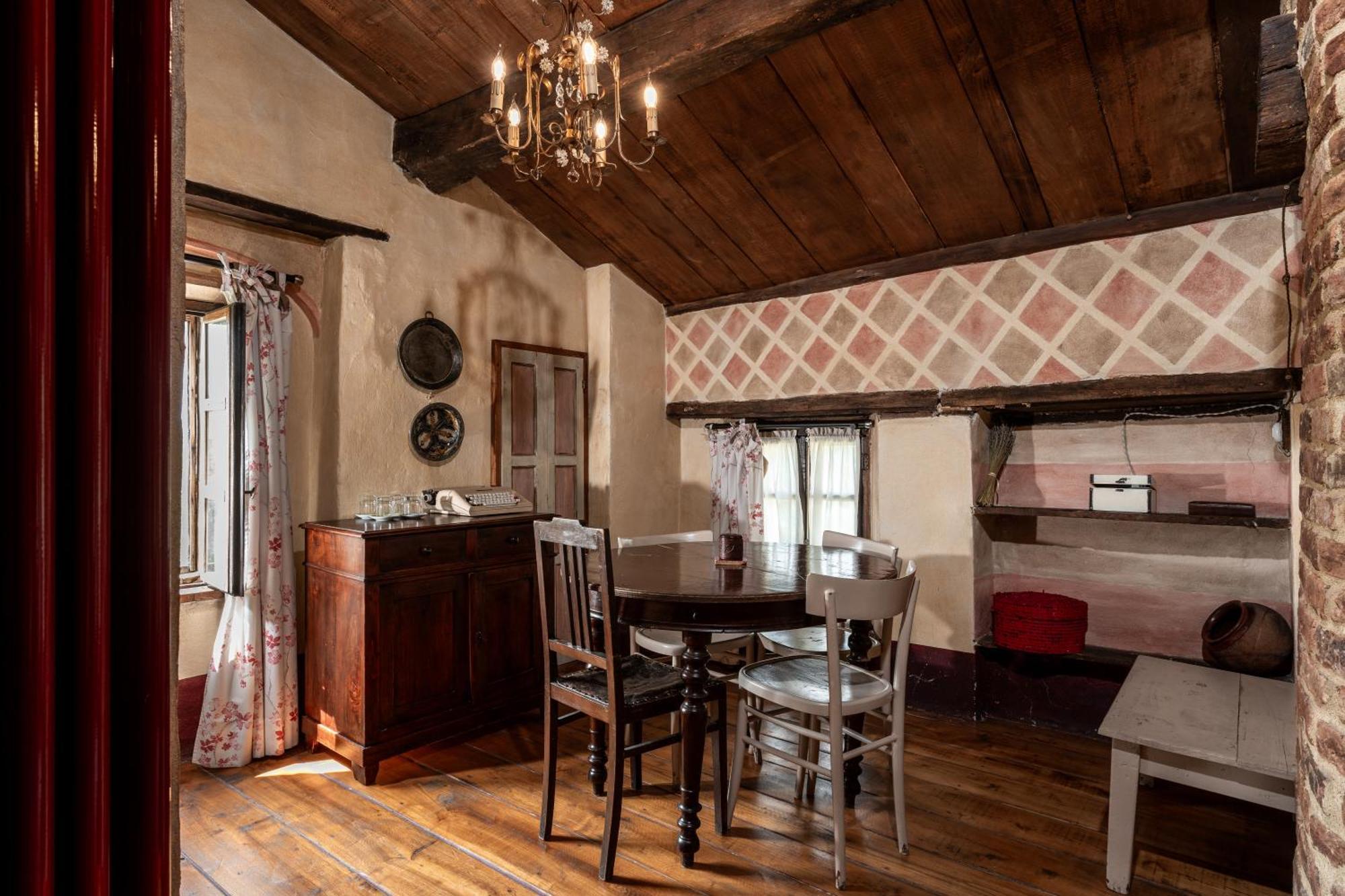 Вилла Borgo Casa Scaparone Альба Экстерьер фото