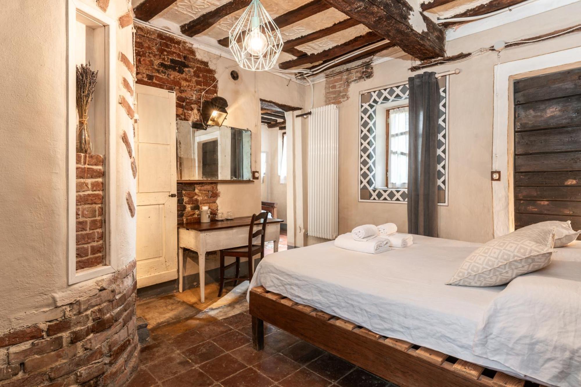 Вилла Borgo Casa Scaparone Альба Экстерьер фото